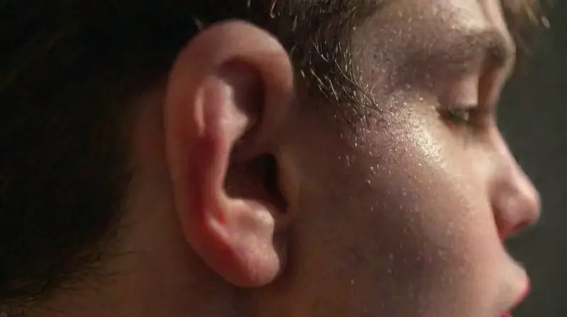 Textural contrasts in abstract piercings
