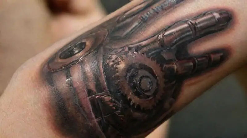 Exploring Biomechanical Tattoos: Art and Anatomy Fusion